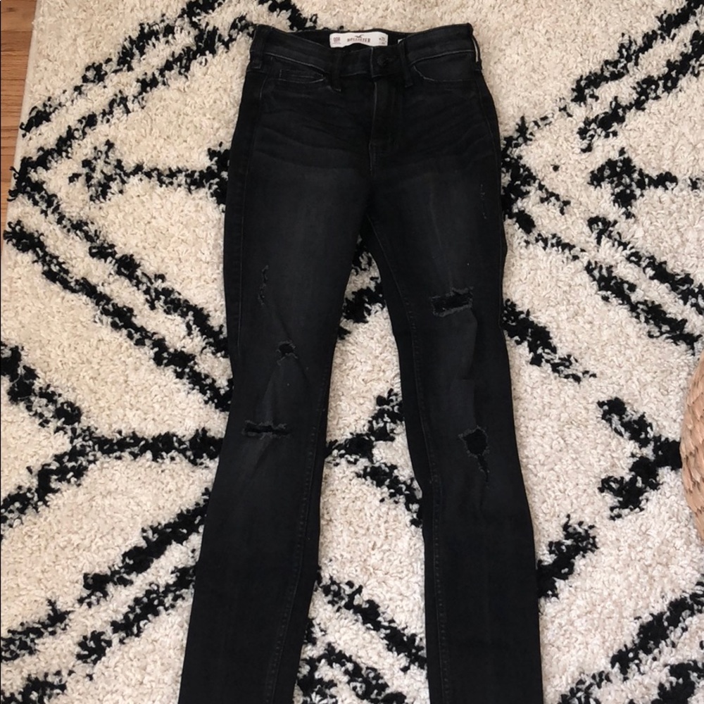 hollister size 23 black ripped jeans